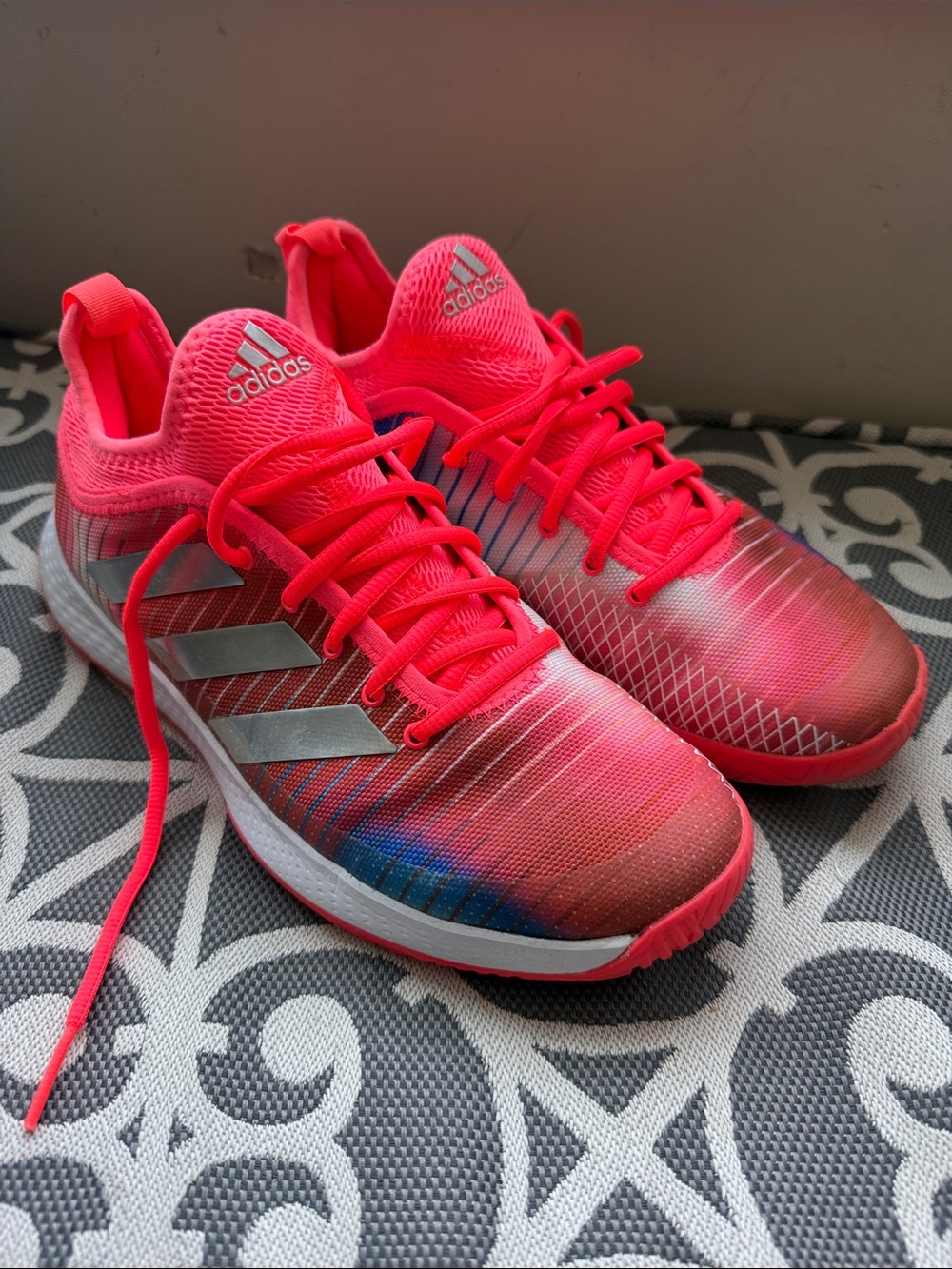 Adidas Bounce tennis court hot coral/multi sneakers. Worn a few times indoors.